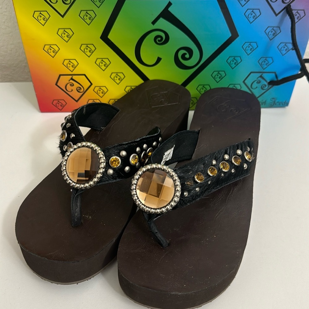 Cowgirl Jewels Horse Hair Wedge Flip Flops (CJ42AMBER) - Picture 1 of 7